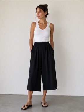 NWT Gentle Herd Black 100% Silk Wide Leg Cropped Pants Size Small
